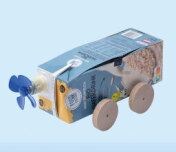 Milchtütenauto mit Propellerantrieb