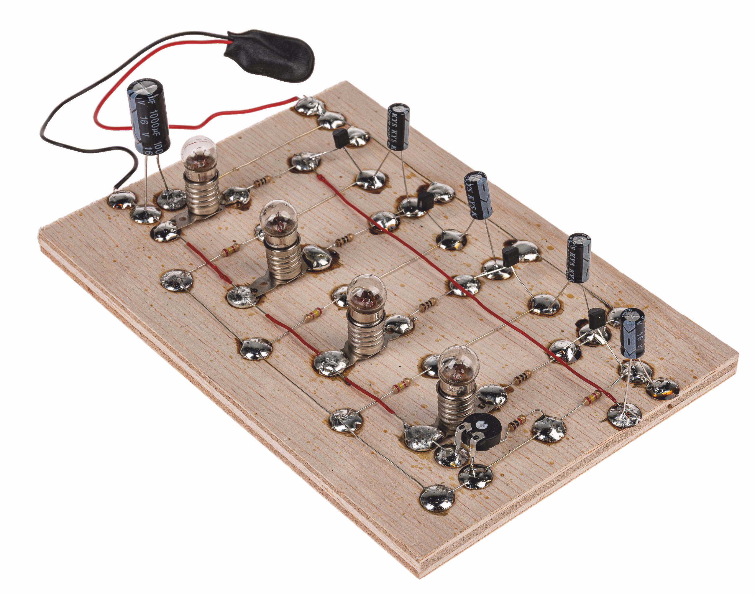 OPITEC Chenillard à 4 canaux, La ten..., la pièce