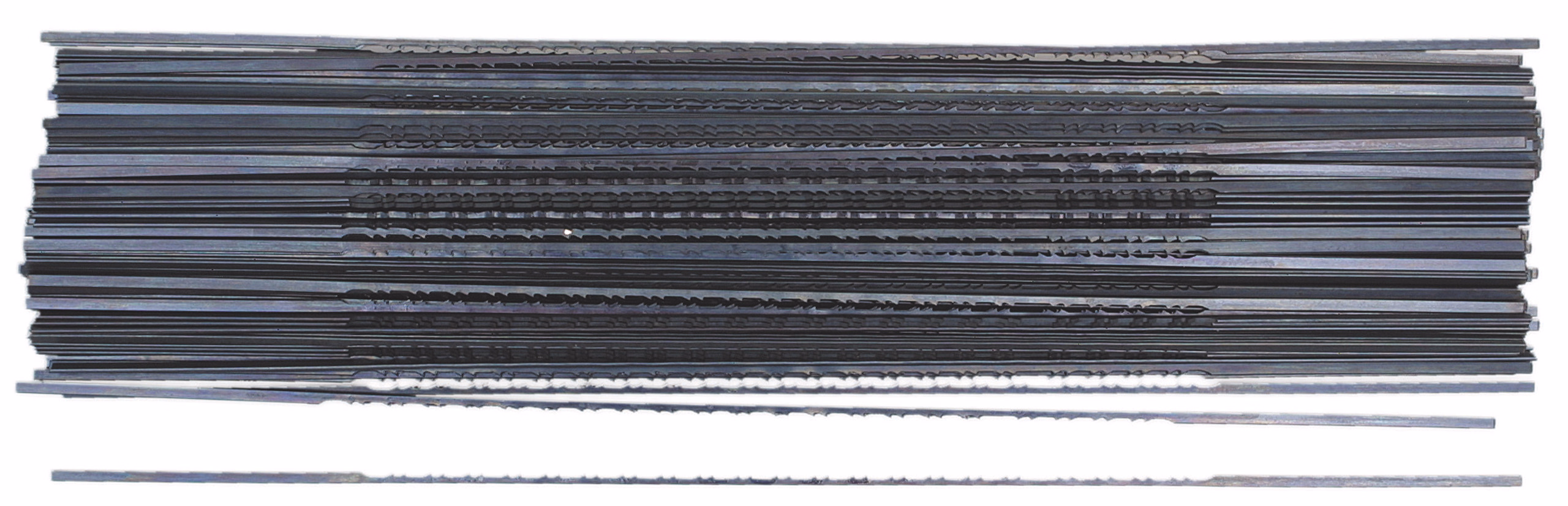 Lames de scie à chantourner avec denture d...