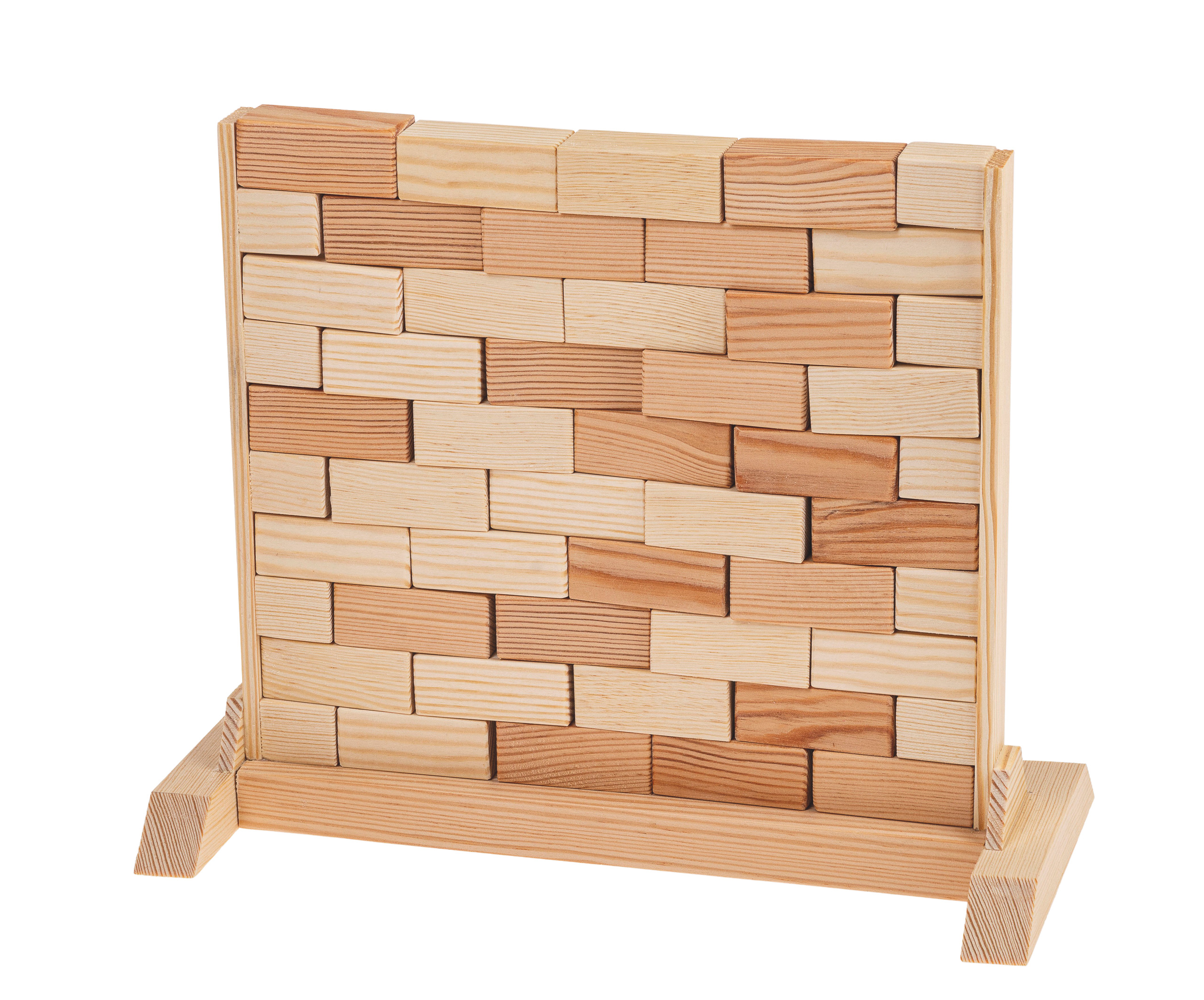 Juego de habilidad en el muro de la OPITEC