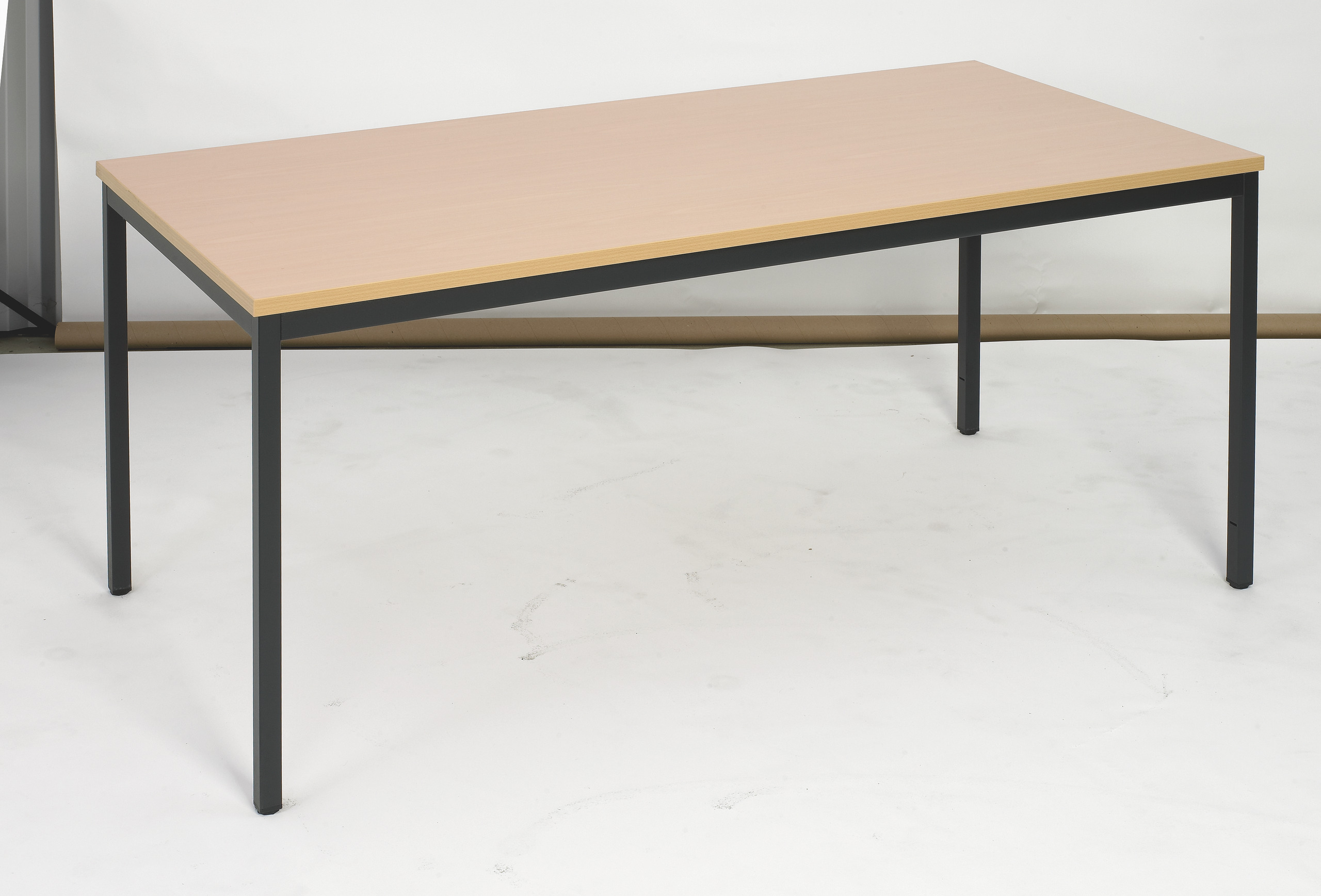 Table de bureau, ral 7035, 80x80x75cm